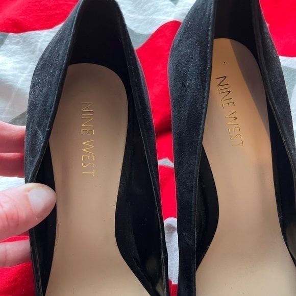 BLACK Suede Wedge Nine West Ipsy. Size 8. Great Staple Shoe. Cute+comfortable! - Picture 13 of 14